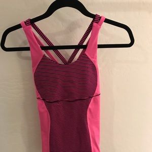 Lululemon top size 6